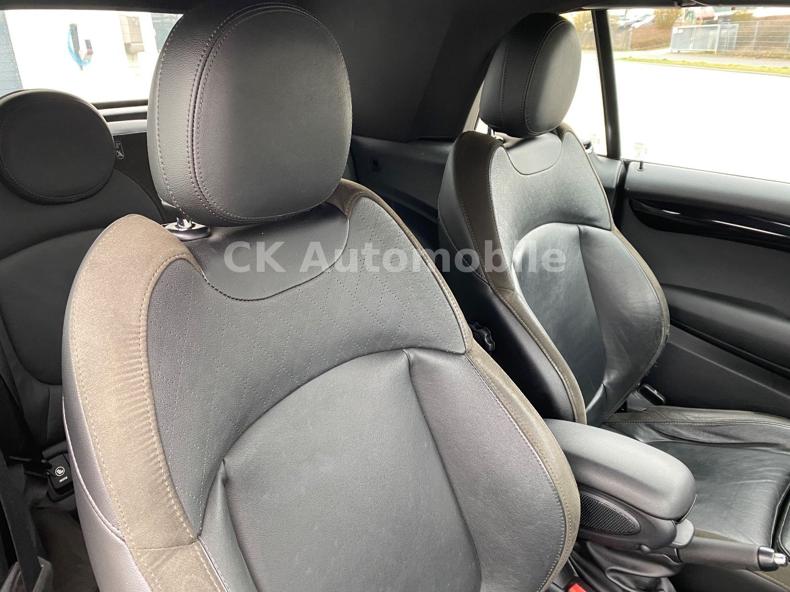 Fahrzeugabbildung MINI Cooper Cabrio  Chili/Leder/LED/PDC/Tempomat