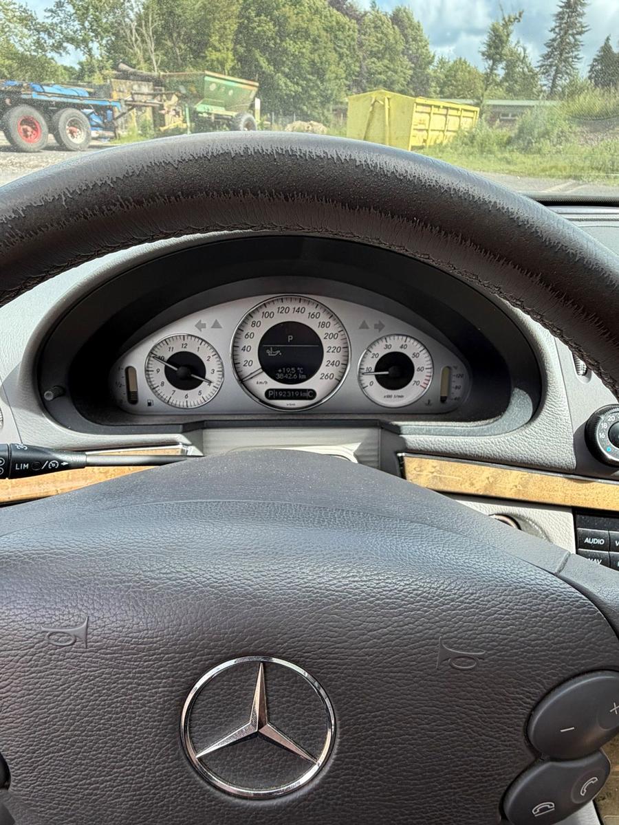 Mercedes-Benz E280 2007 — photo 15