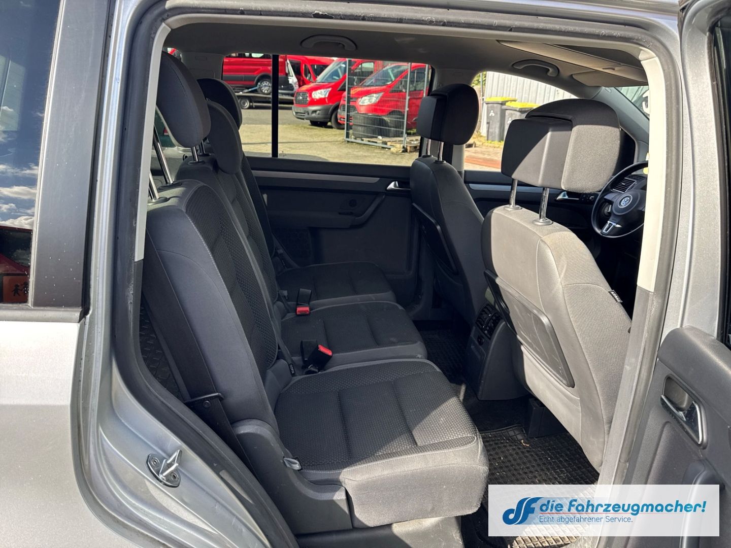 Fahrzeugabbildung Volkswagen Touran Comfortline Navi Dyn. Kurvenlicht *EXPOR