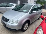 Volkswagen Touran 1.6 Conceptline * 7.SITZER *KAMERA *