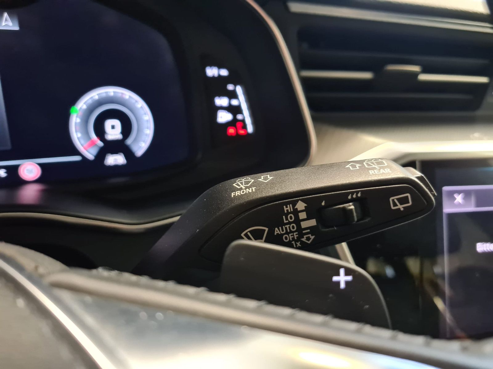 Fahrzeugabbildung Audi A6 Avant 50 TDI quattro sport /LEDER/MATRIX-LED