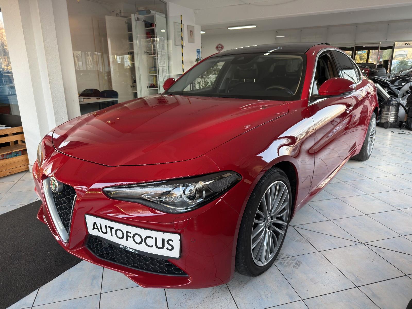Alfa Romeo Giulia Super*Pano*RfKamera*ACC*DAB*