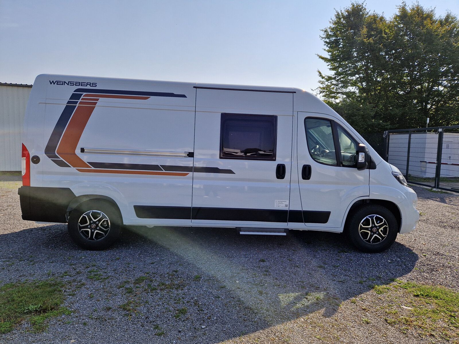 Fahrzeugabbildung Weinsberg CaraBus 600 ME AT, DuoControl Fußbodenheizung...