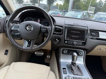 Volkswagen Touareg - 7