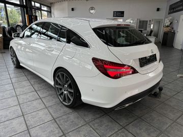 Mercedes CLA 180 Shooting Brake - 11