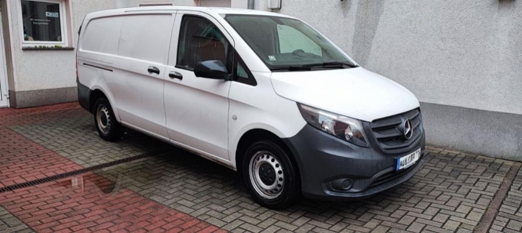 Image of Mercedes-Benz Vito