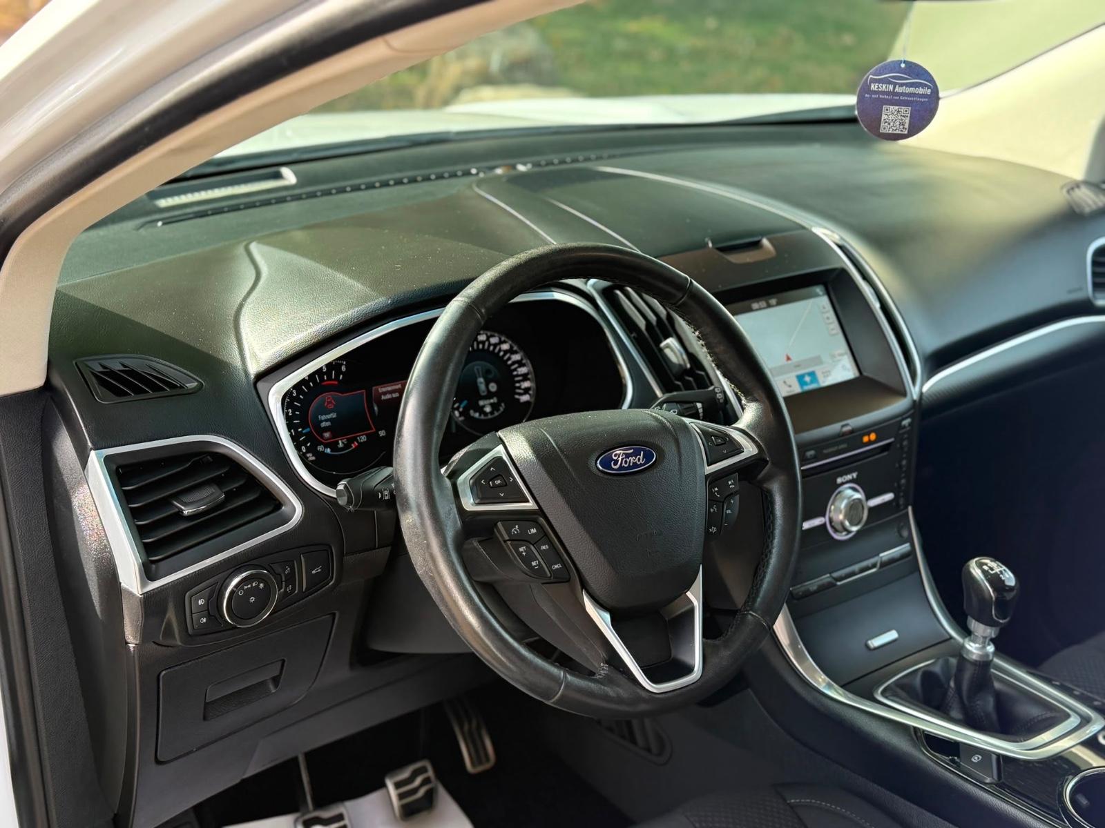 Ford Edge Sport 4x4*LED*NAVI*KAMERA*SHZ*
