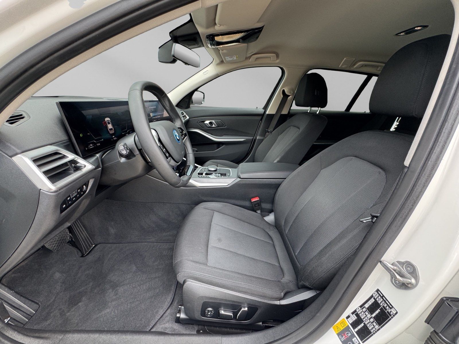 BMW 330 - Bild 9