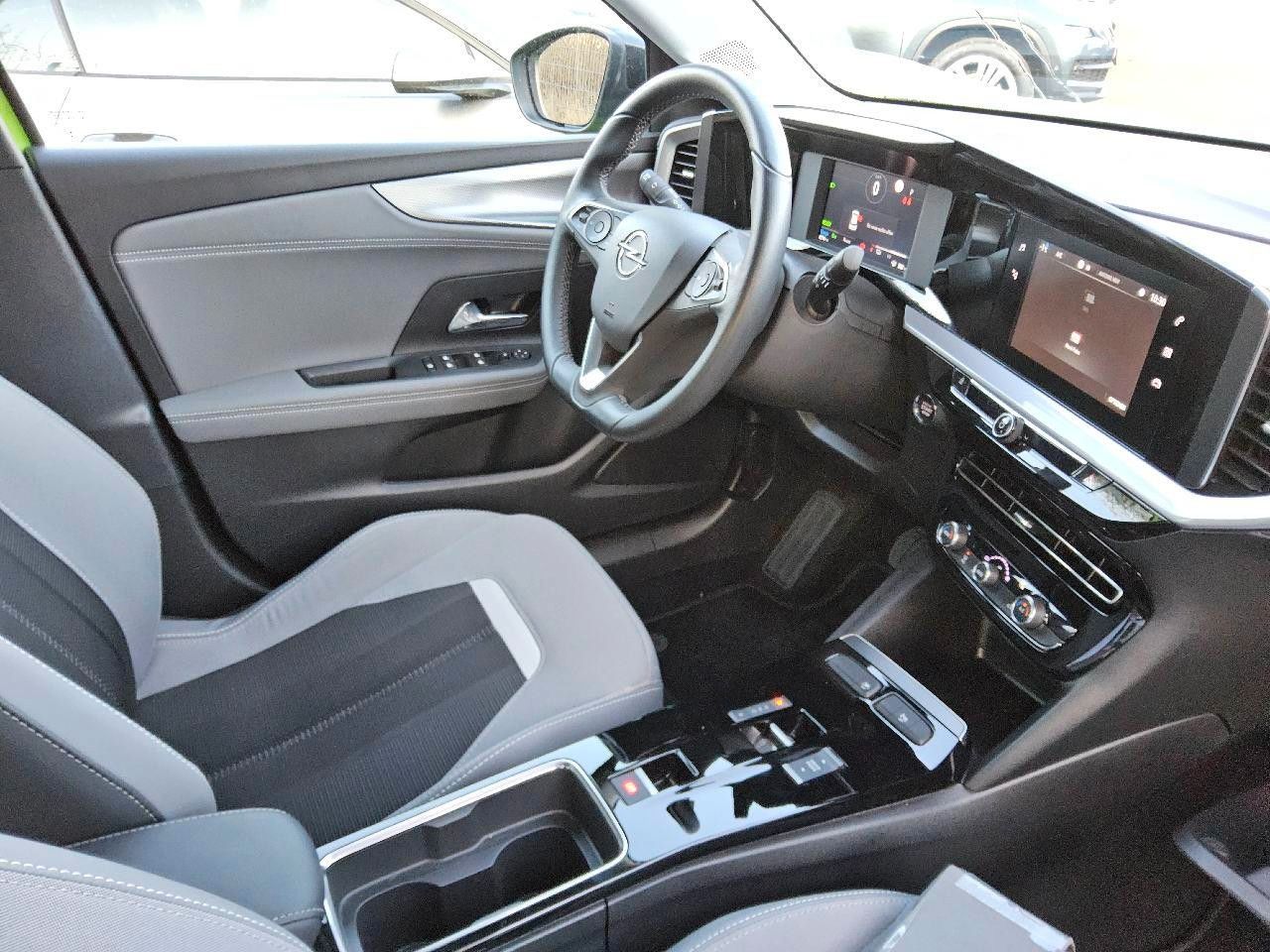 Fahrzeugabbildung Opel Mokka-e ELEGANCE 3-PHASIG NAVI/LED/KAMERA/DAB+