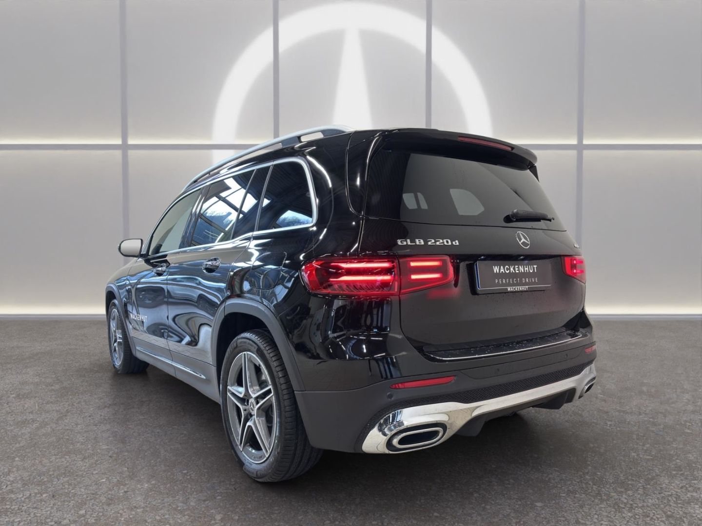 Mercedes-Benz GLB 220 d 4M AMG LINE PREMIUM AHK DIST OFFR 360° foto 3