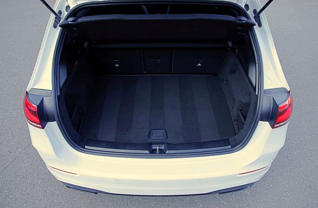 Mercedes-Benz B 200 AMG Sportpaket*Night,Multibeam,Kamera,SHZ