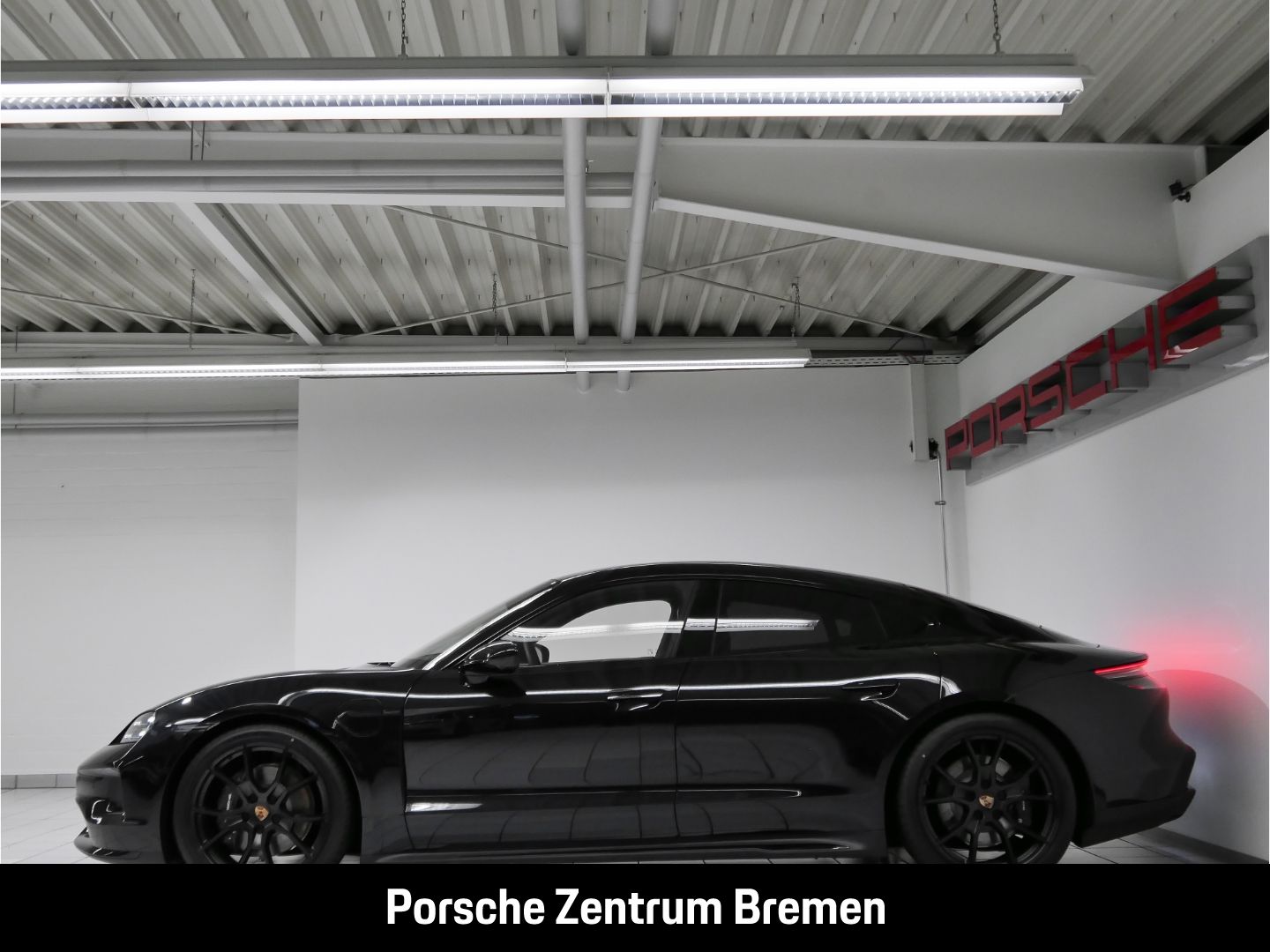 Porsche Taycan Black Edition imagem 2