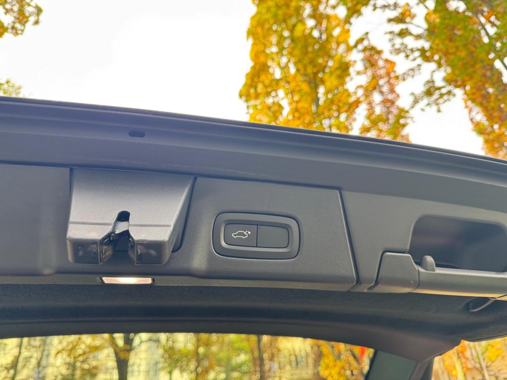 Volvo V90 Cross Country