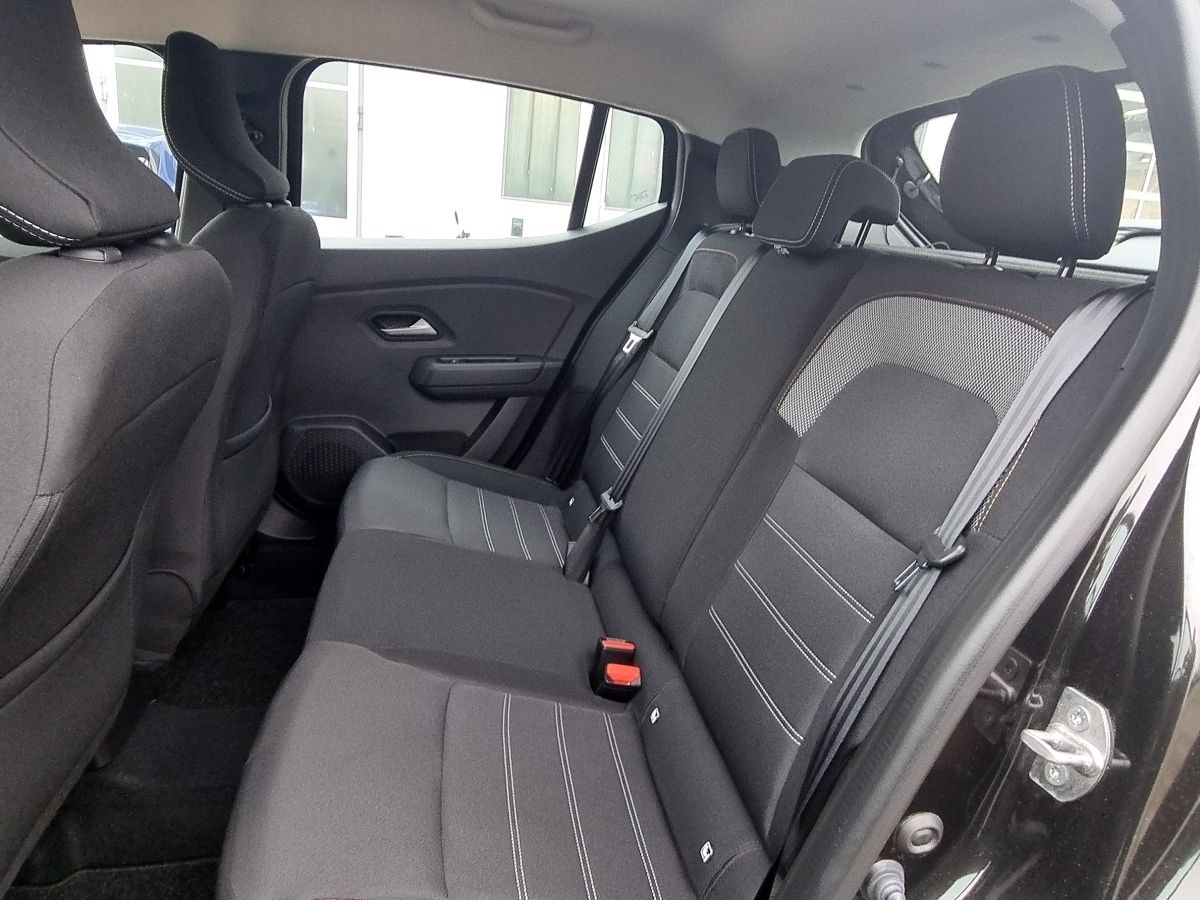 Fahrzeugabbildung Dacia Sandero Stepway Expression TCe 90