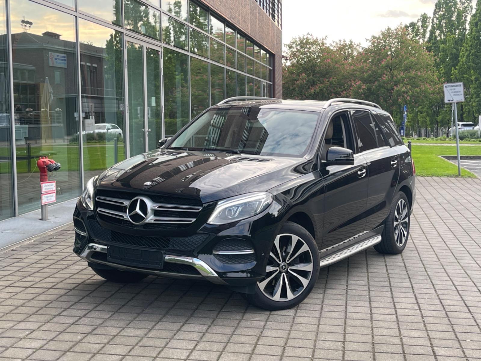 Mercedes-Benz GLE 350d 4Matic SHZ/PANO/RFK/LEDER/SCHECKHEFT/