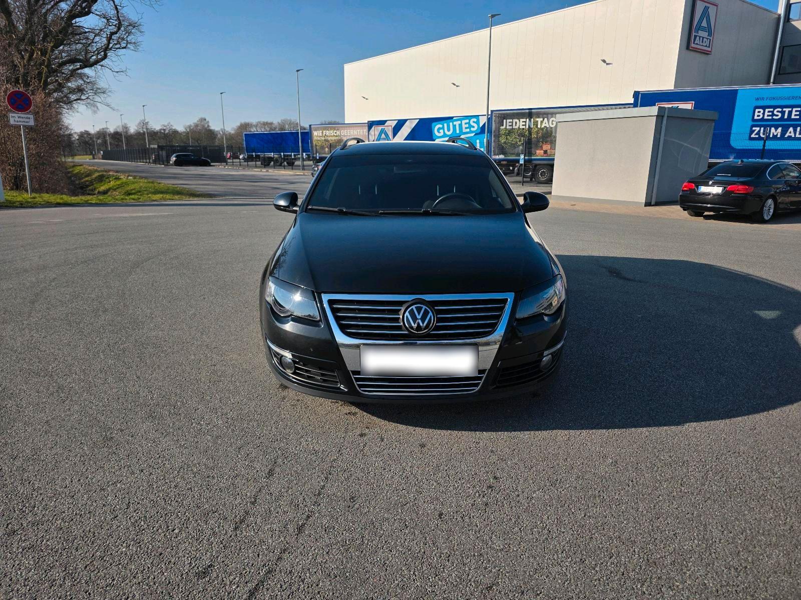 Volkswagen Passat 2006 — rear view
