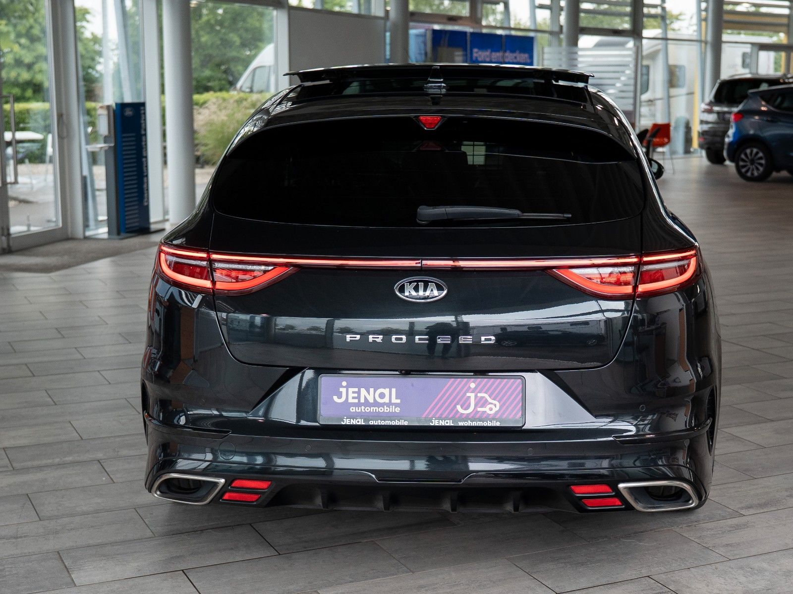 Fahrzeugabbildung Kia ProCeed GT AUTOM./PANO/SITZHZG./LENKRAD HZG./DAB