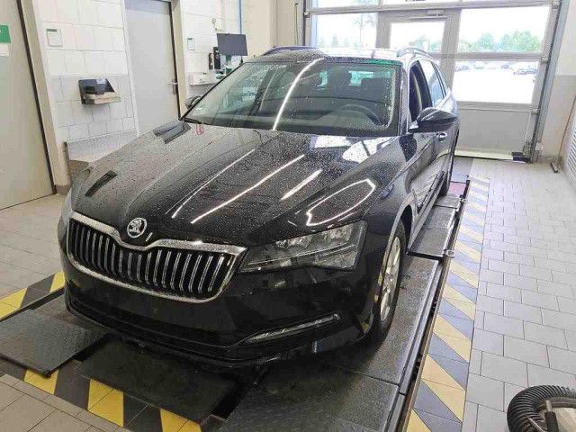 Skoda Superb - Bild 2