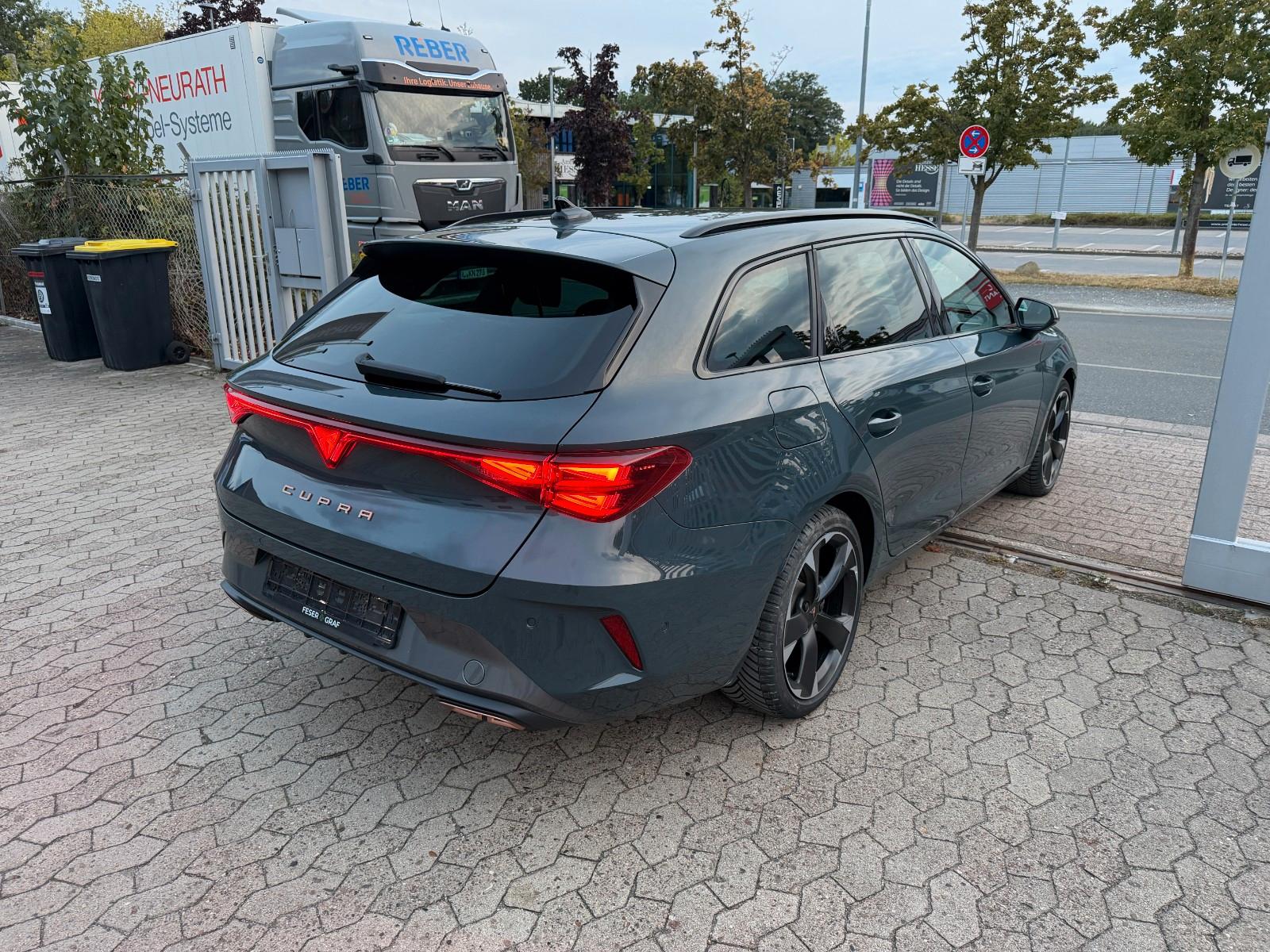 Cupra Leon 1.5 e-Hybrid STANDKLIMA*ACC*SIDE*LANE*PARK*