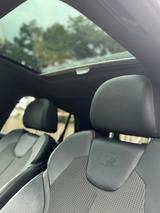 Audi Q2 35 TFSI S tronic sport sport - Audi Q2 mit Schiebedach