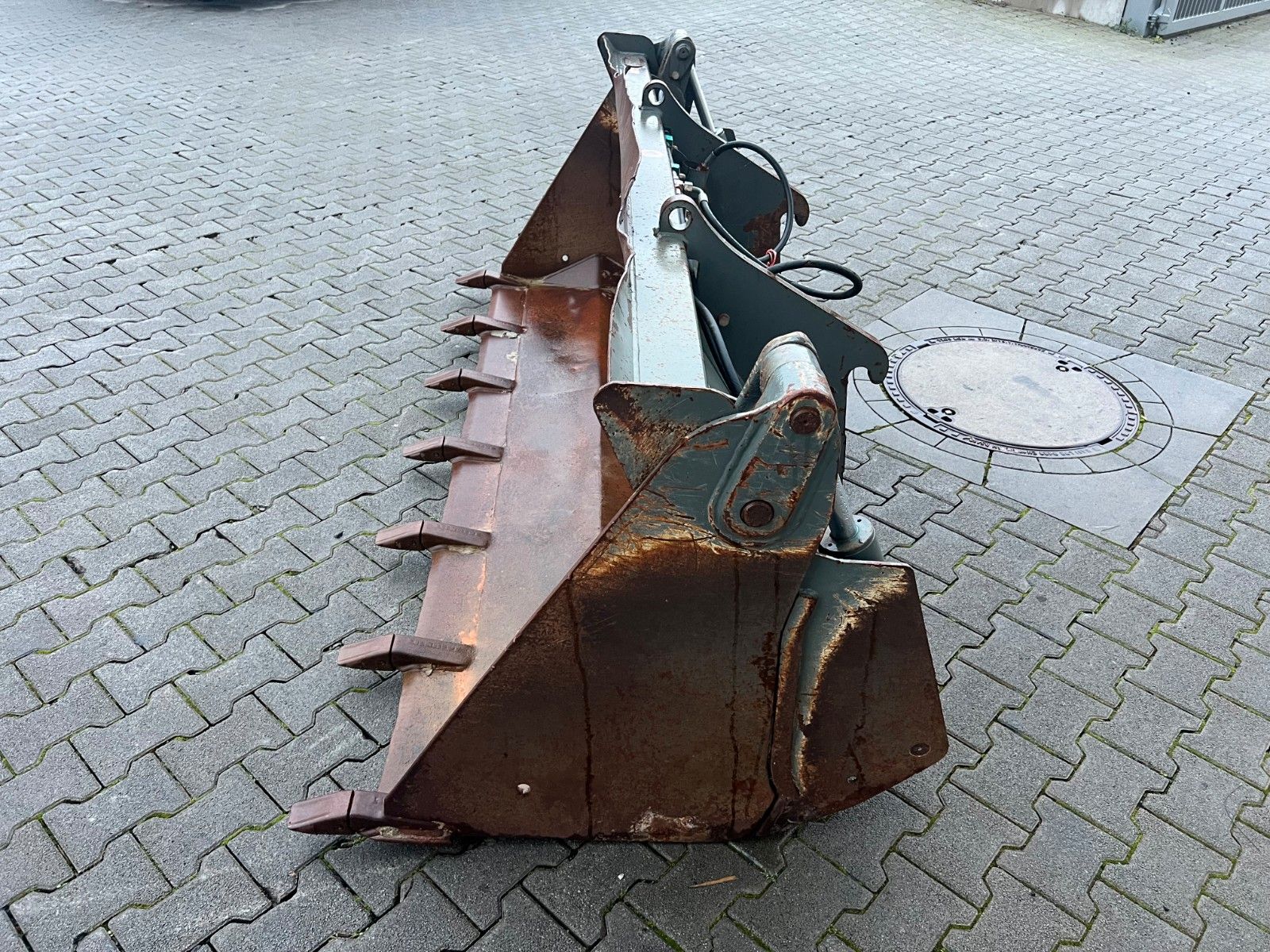 Fahrzeugabbildung Andere Klappschaufel / Zettelmeyer / Volvo CAT JCB