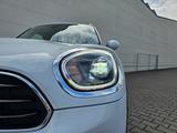 MINI Cooper 1.5i Countryman | LED | Navi | HUD - weiße MINI Cooper Countryman