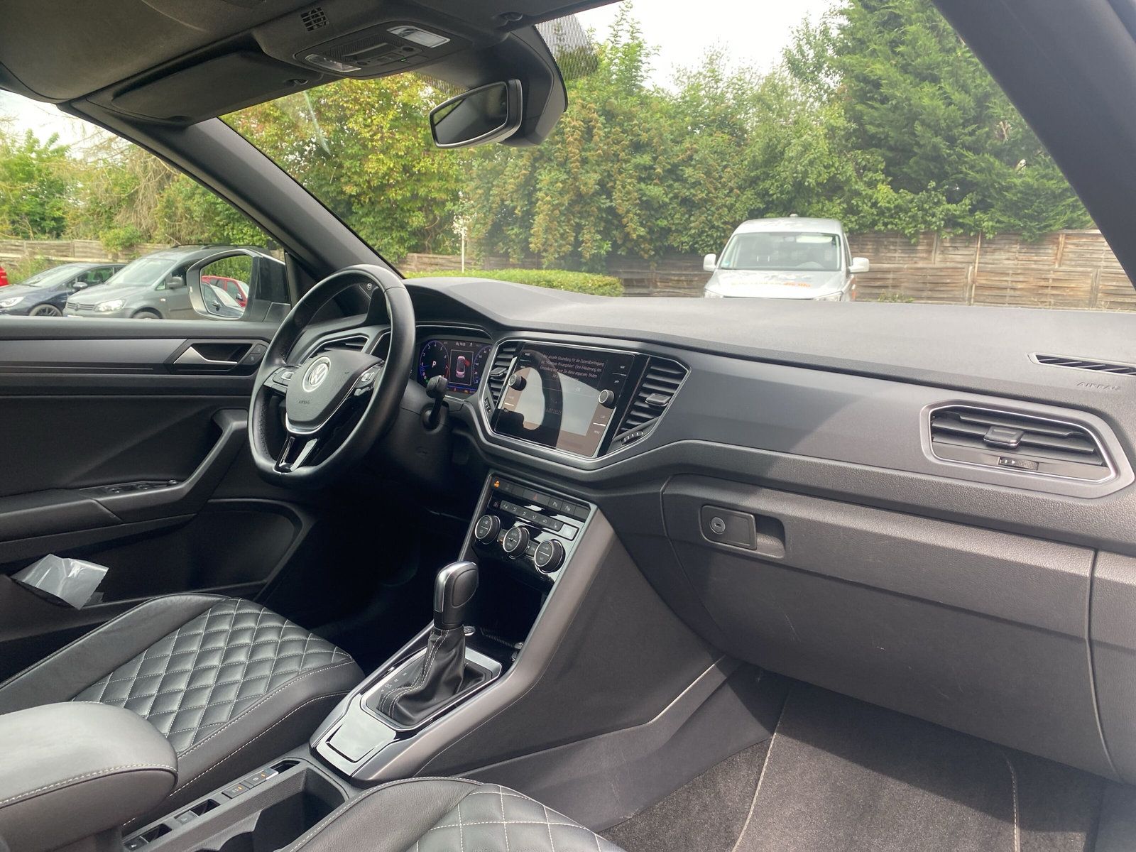 Volkswagen T-Roc - Bild 13