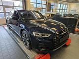 Audi A8 55TFSi S LINE BLACK ACC/HuD/PANO/360/OLED/B&O - mit Benzin-Antrieb: Blau, Limousine, mit Klimaanlage