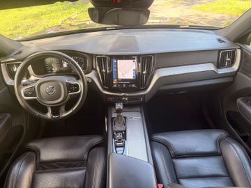 Volvo XC60 - 2
