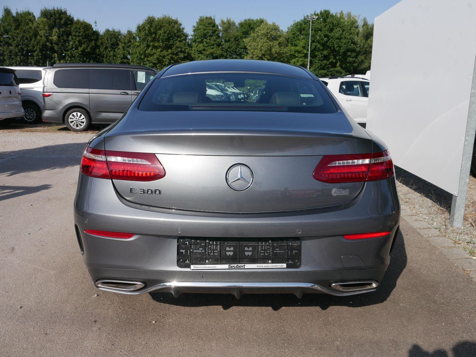 Mercedes-Benz E 300 Coupe-AMG-LINE*NAVI*PDC*KAMERA*LED*SHZ*KLI