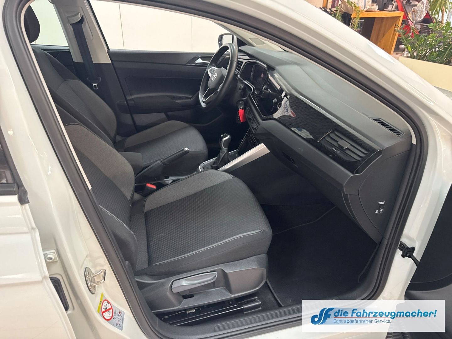 Fahrzeugabbildung Volkswagen Polo VI Life 1.0 TSI EU6d Navi Digitales Cockpit