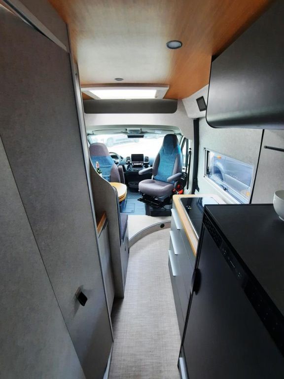 Fahrzeug Übersicht 5 Fahrzeugabbildung HYMER / ERIBA / HYMERCAR Camper Van Redwood 600 Verfüg./Sparen Sie 4.550,