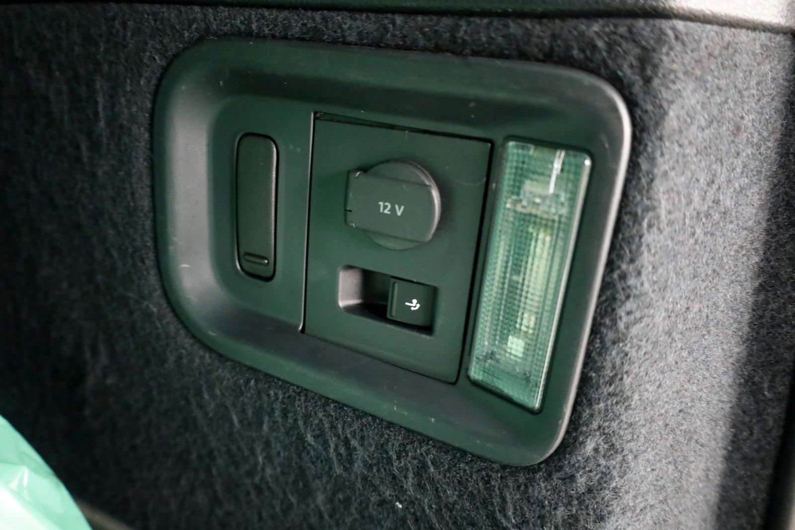 Fahrzeugabbildung Volkswagen Sharan Comfortline 7 Si,Navi,Xenon,SH,PDC,AHK el