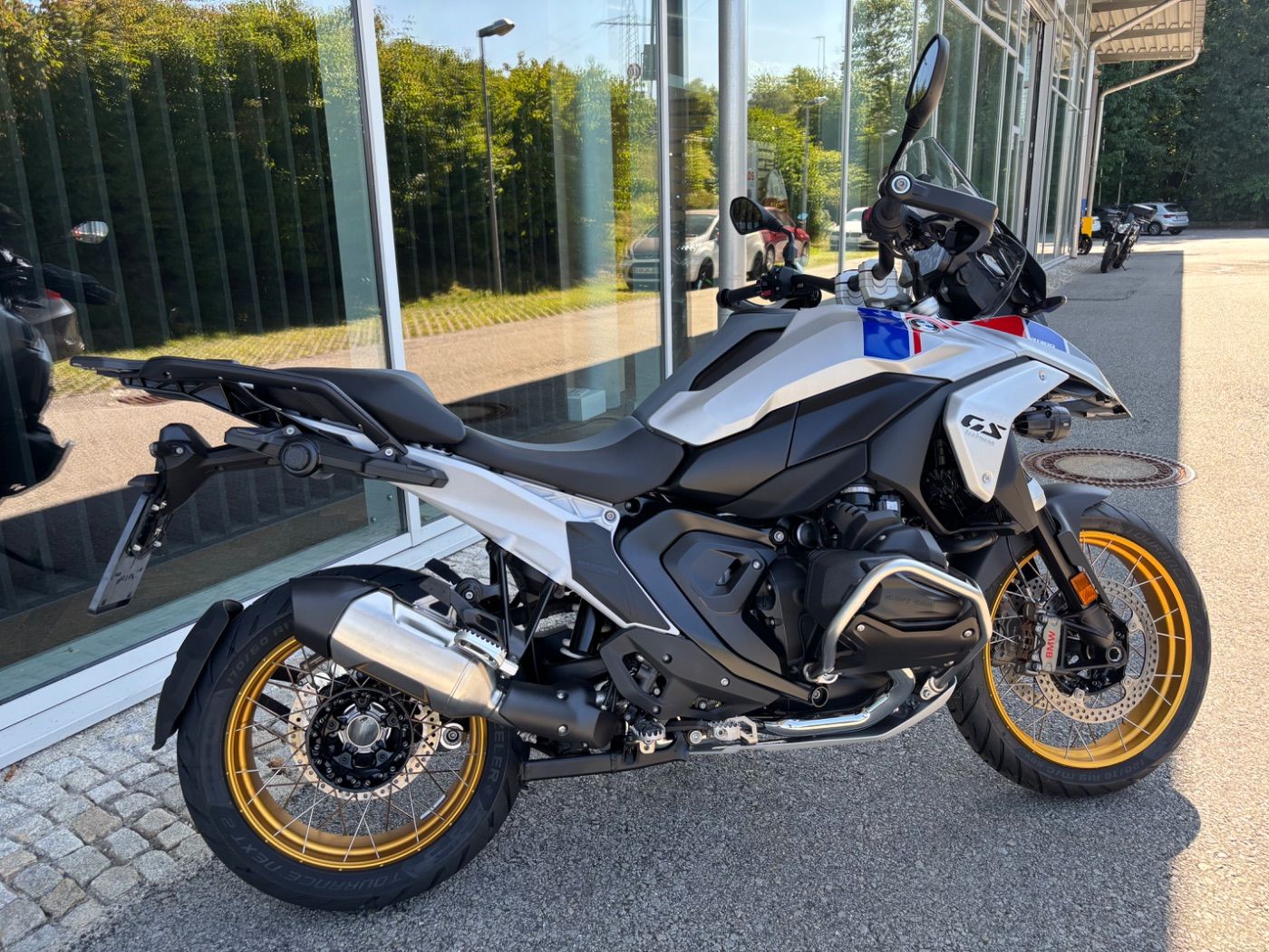 Fahrzeugabbildung BMW R 1300 GS Trophy 5 Pakete ASA Enduro-Paket