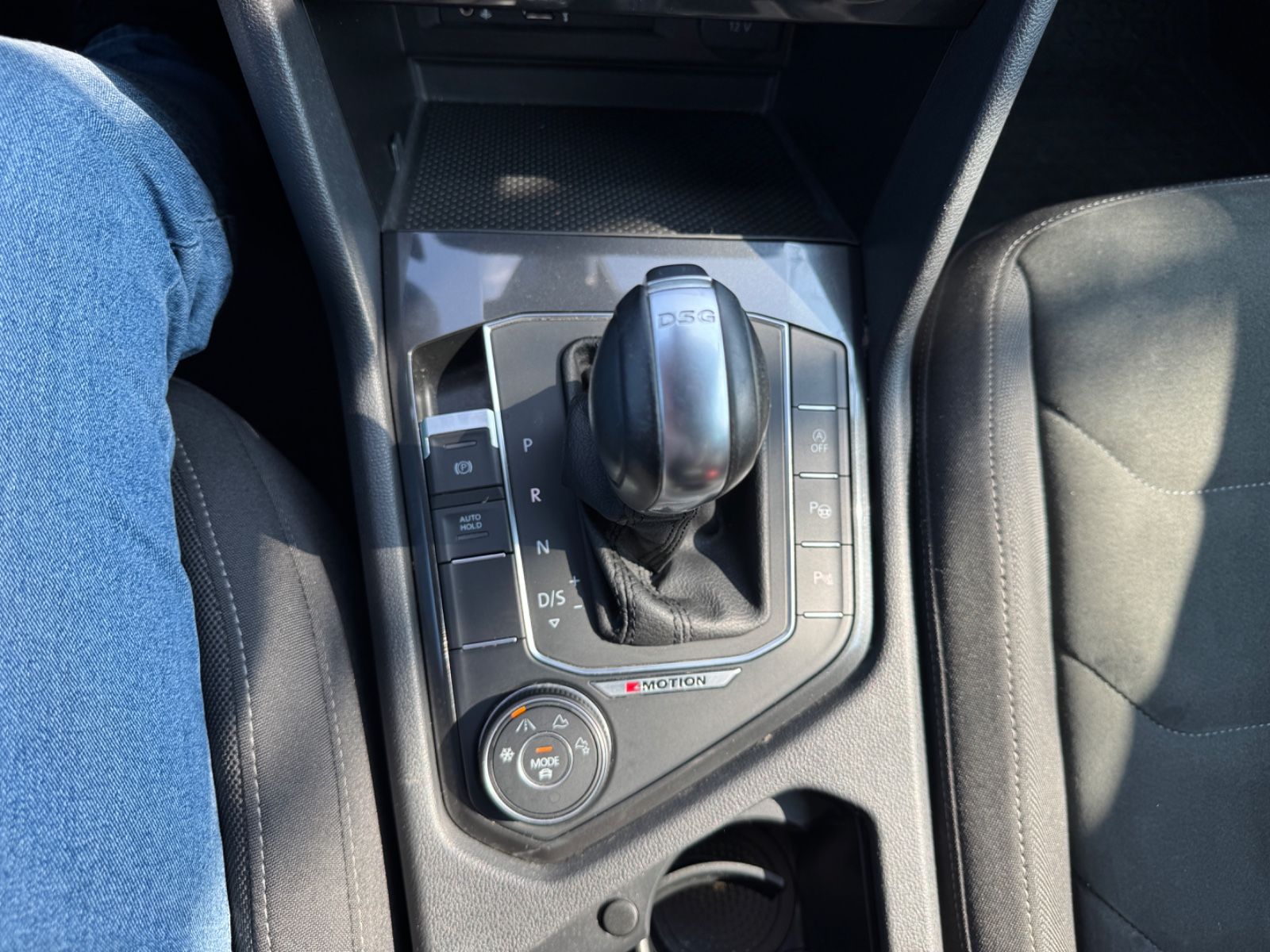 Fahrzeugabbildung Volkswagen Tiguan Highline BMT/Start-Stopp 4Motion LED+Kame