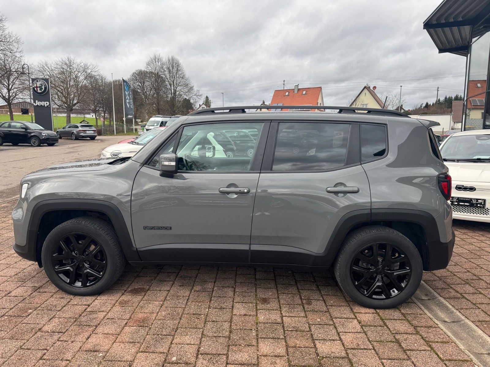 Fahrzeugabbildung Jeep Renegade Limited 2,0L  4x4  KAMERA LED SITZHEIZ.