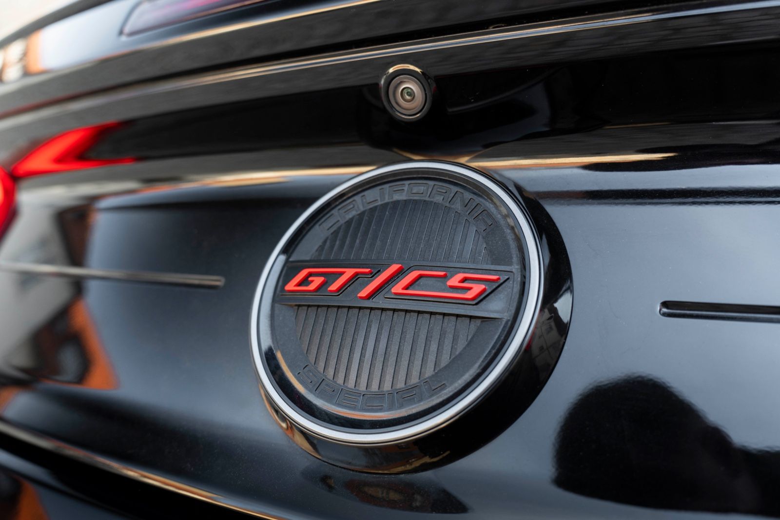 Fahrzeugabbildung Ford Mustang GT 5.0L CS Cabrio B&O KAM LED TOTW ACC