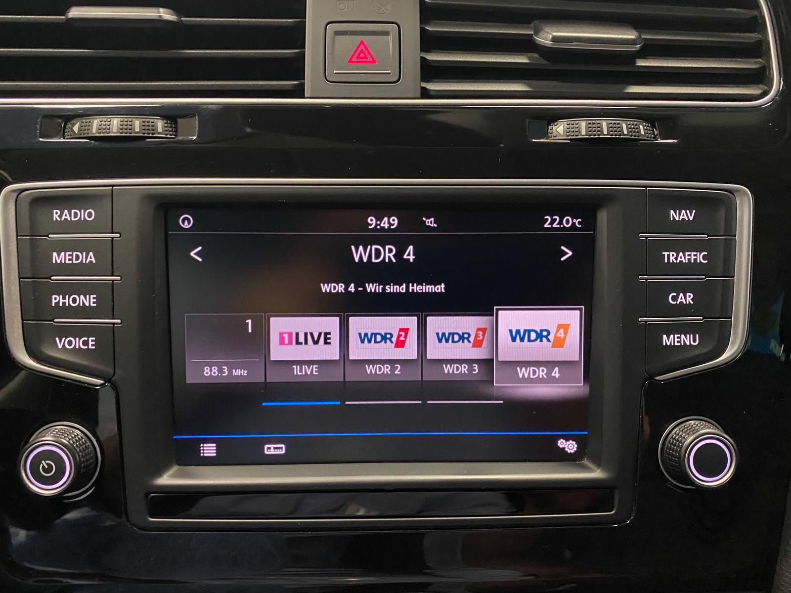 Fahrzeugabbildung Volkswagen Golf 2.0 TDI Allstar BMT KLIMA+PDC+NAVI+SITZHEIZ
