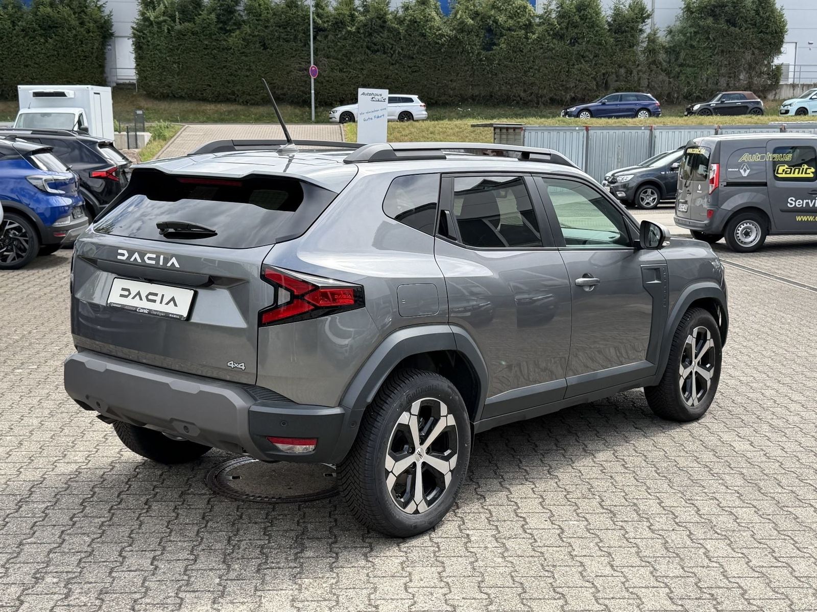 Fahrzeugabbildung Dacia Duster Journey TCe 130 4x4 Reduziert!!