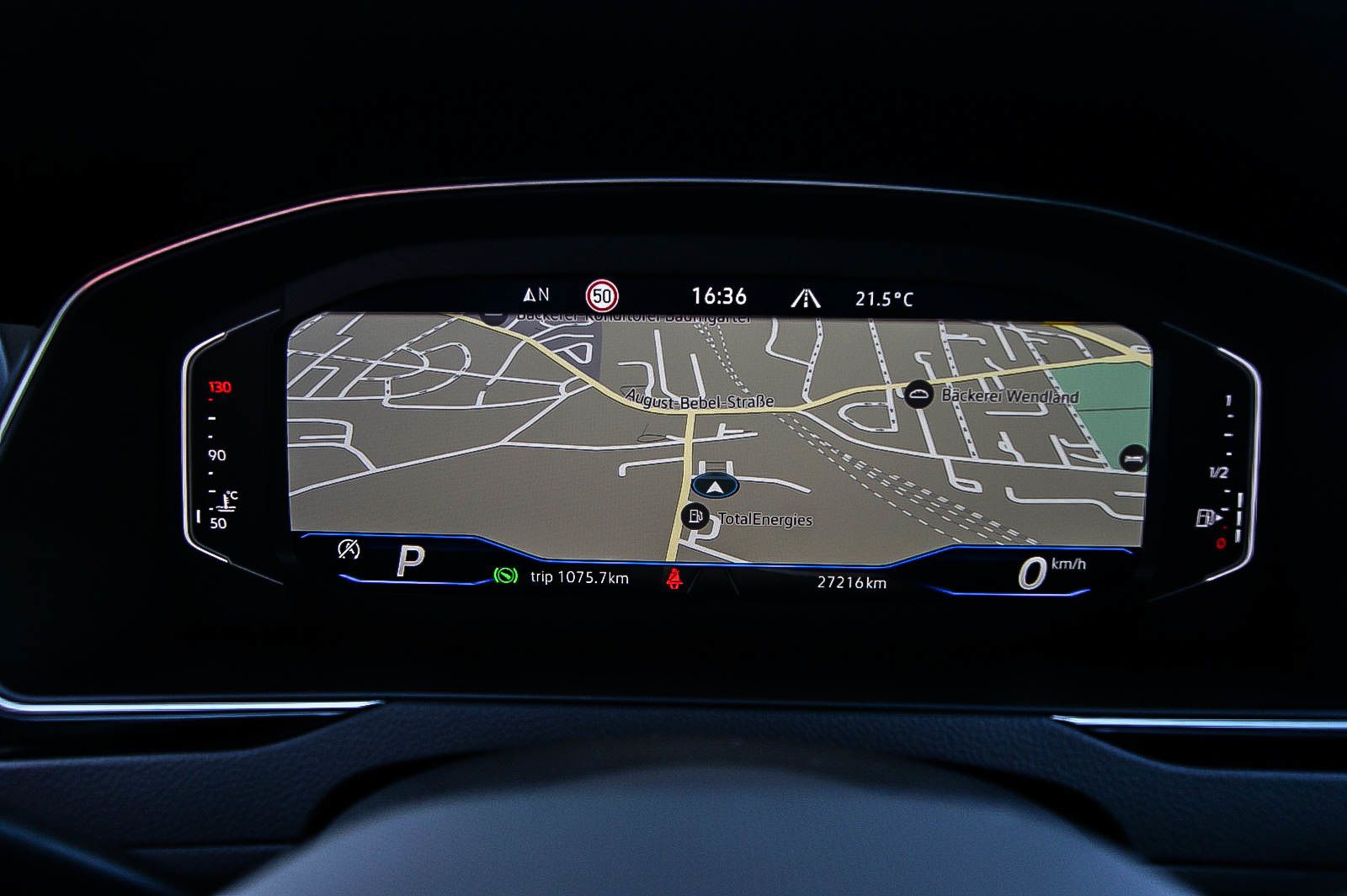 Fahrzeugabbildung Volkswagen Passat Variant 2.0 TDI Elegance VIRTUAL MATRIX