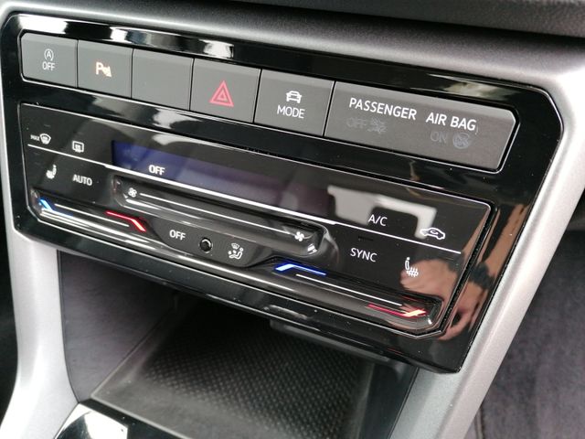 T-Cross 1.0 TSI Active NAVI+APP+PDC+SHZ
