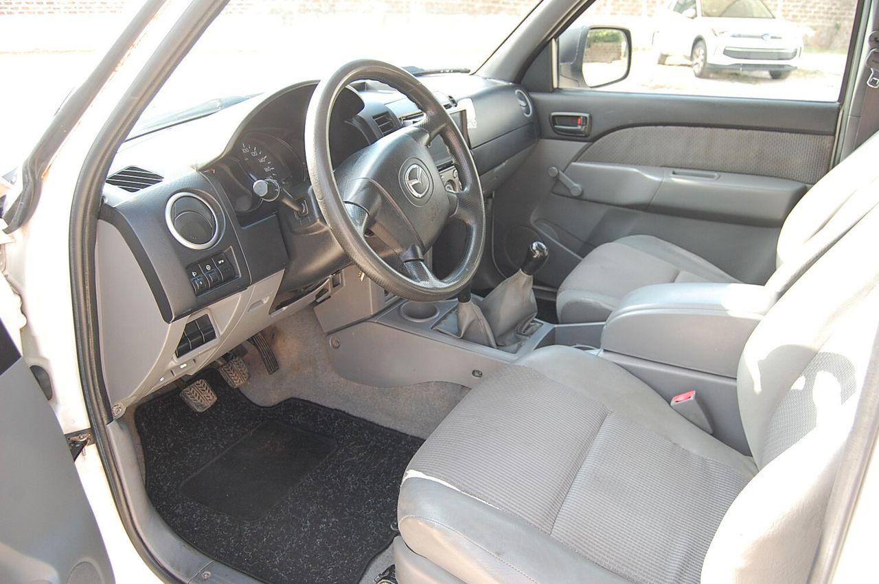 Mazda BT-50 2009 — photo 13