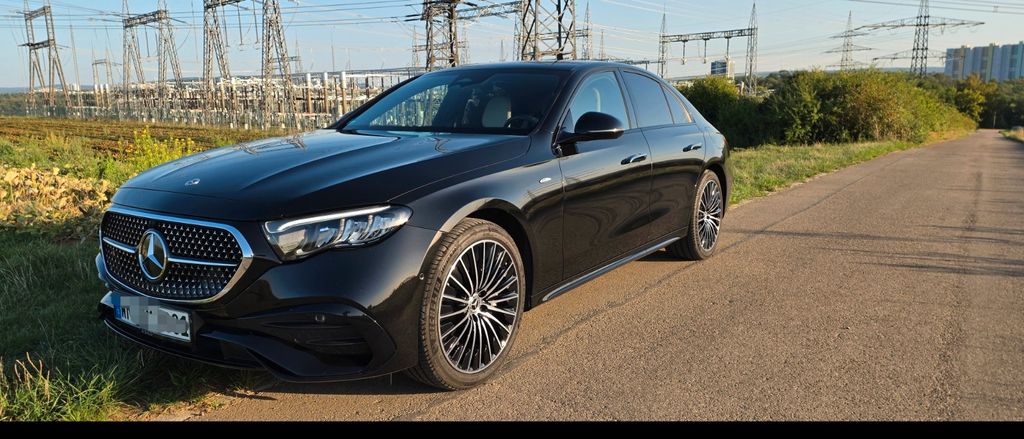 Image of Mercedes-Benz E 300