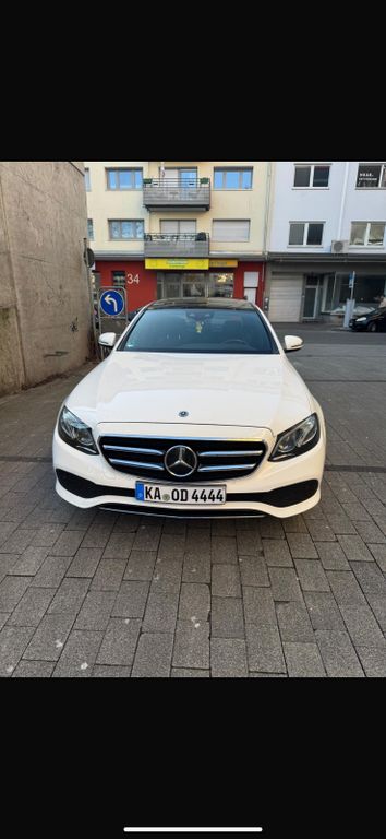 Mercedes-Benz E 300