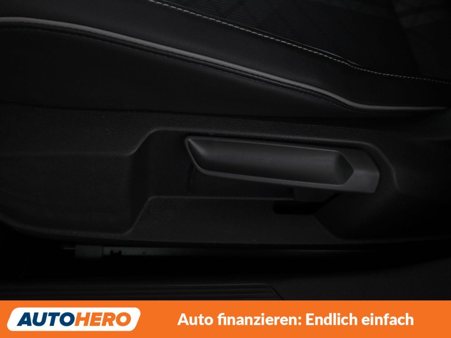 Volkswagen Golf VIII 1.5 TSI ACT R-Line*NAVI*ACC*LED*SHZ*, миниатюра 28