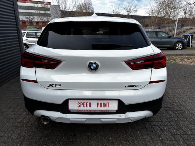 BMW X2 sDrive 18 i Advantage Navi/SHZ/PDC/LED