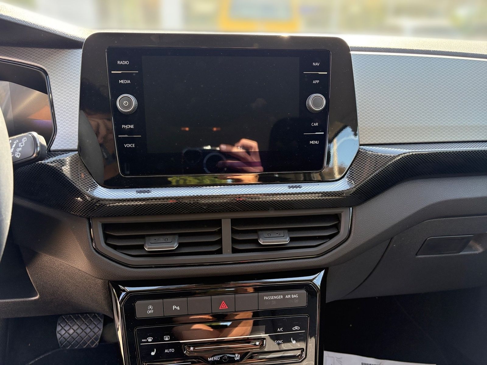 Volkswagen T-Cross - Bild 12