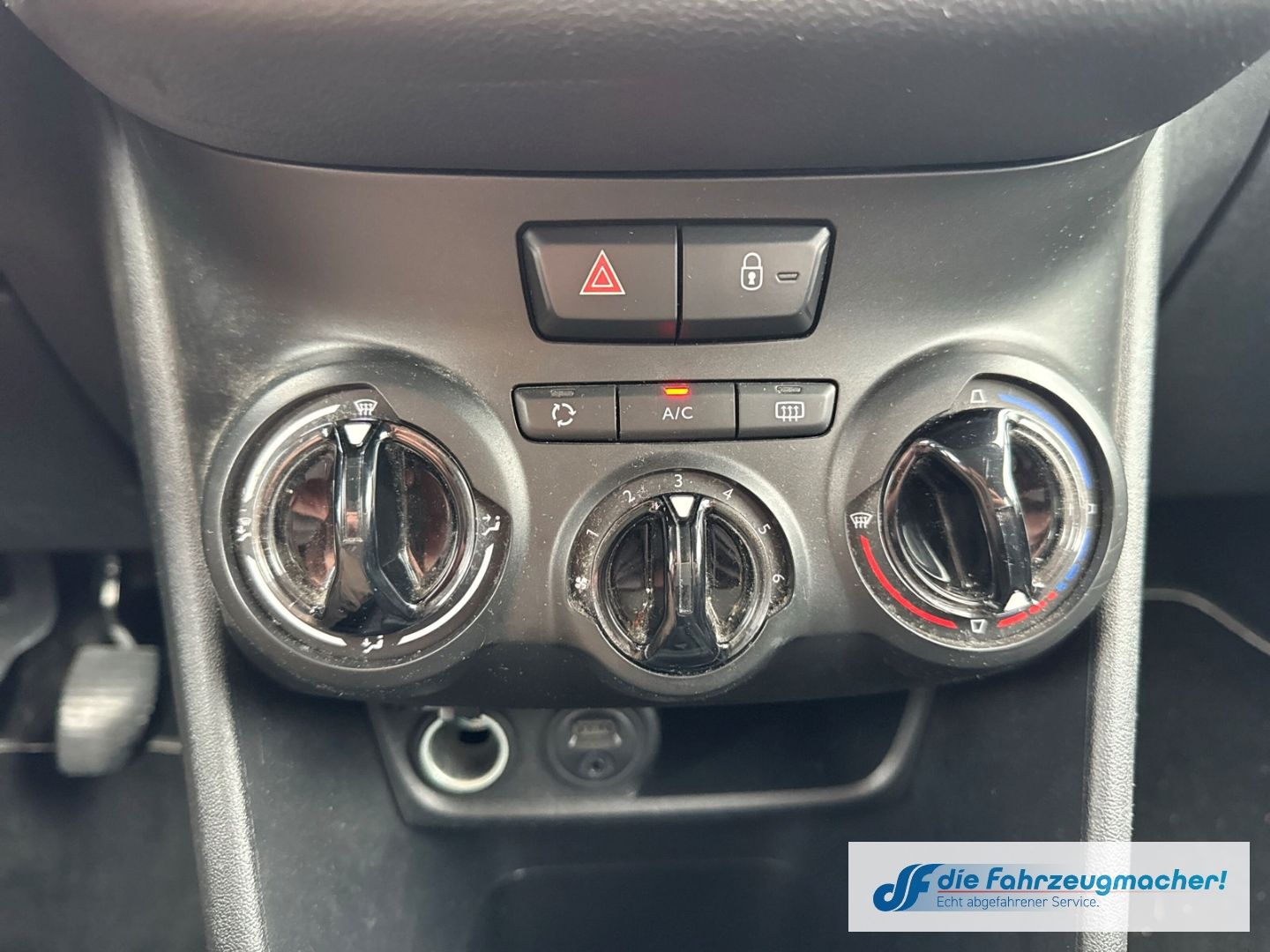 Fahrzeugabbildung Peugeot 208 Active Notbremsass. Temp PDC *EXPORT