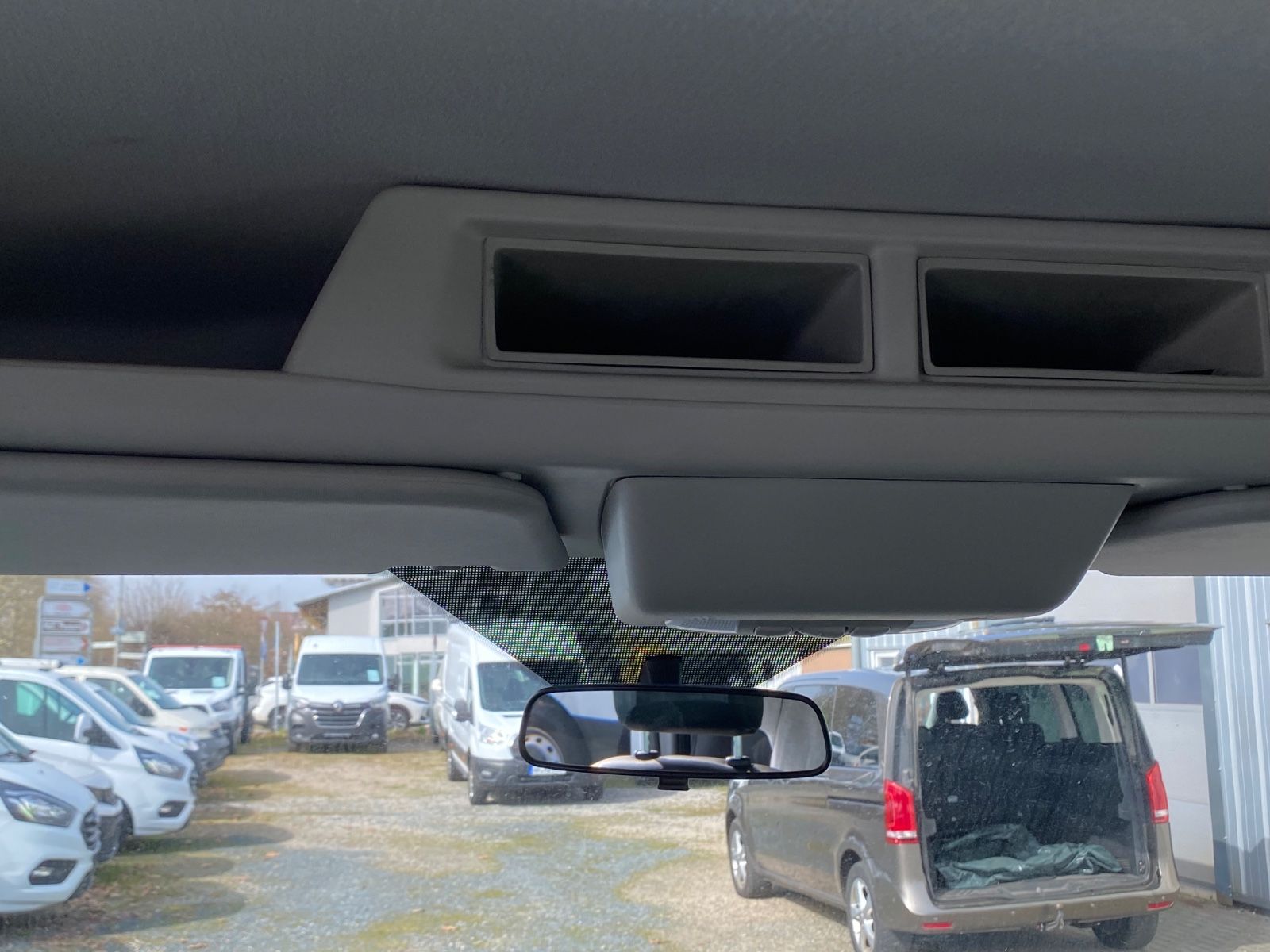 Fahrzeugabbildung Ford Transit Pritsche 350L3Doka,Trend,Leder,AHK,1Hd
