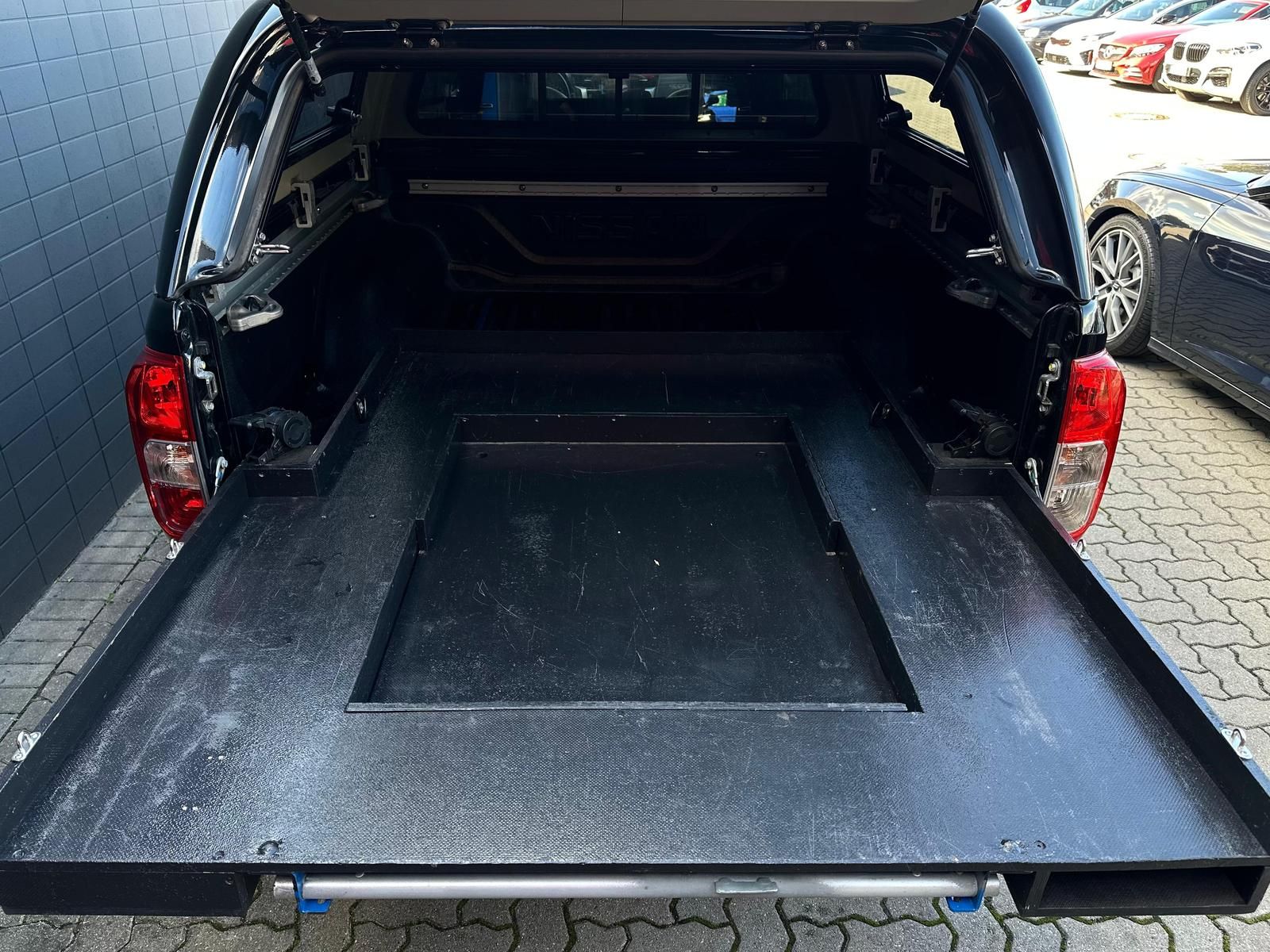 NISSAN Navara 2.3dCi TEKNA DOKA 4x4* LED#SHZ#AHK#NAVI - Image 8